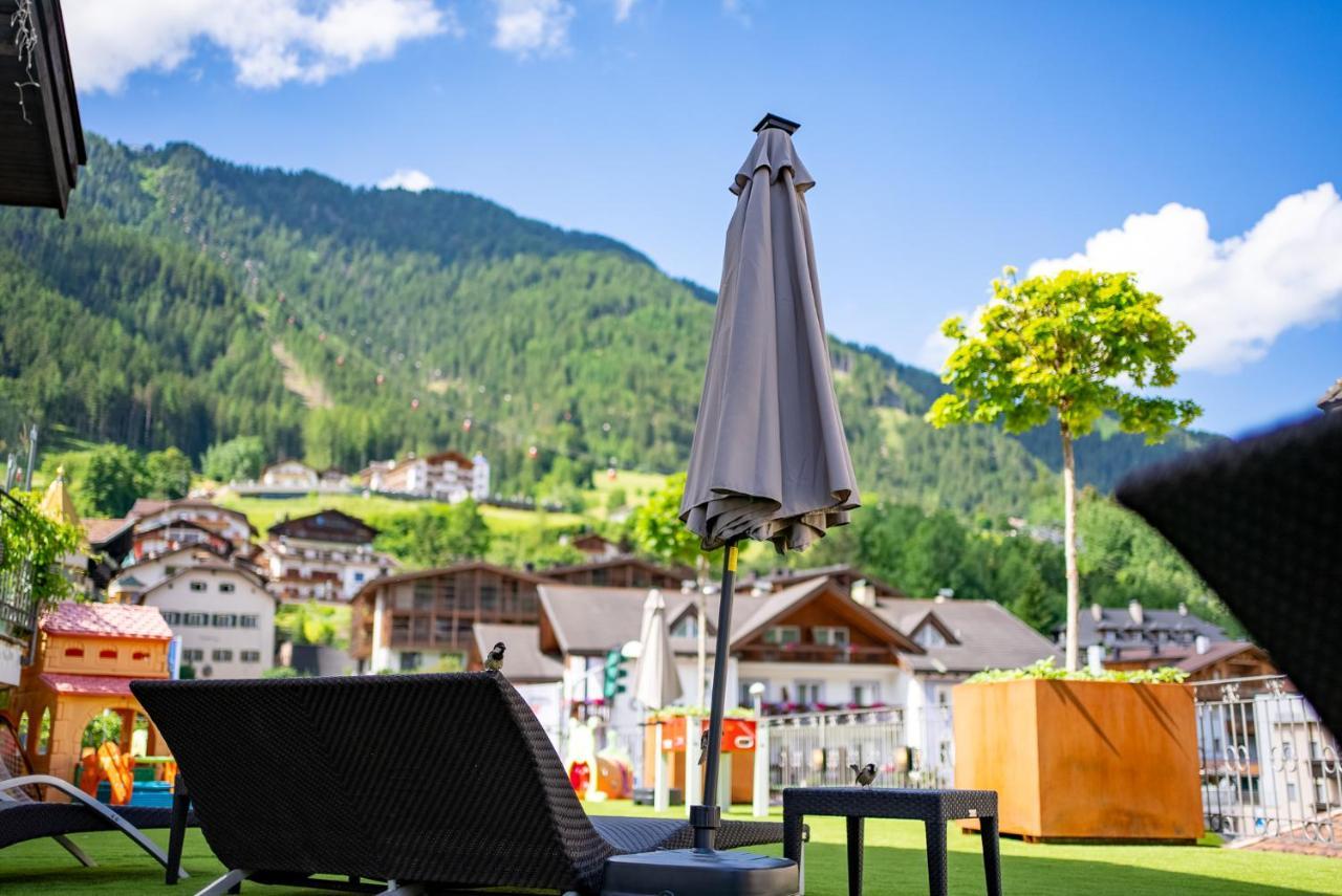 Hotel Garni Snaltnerhof Ортизей Екстериор снимка