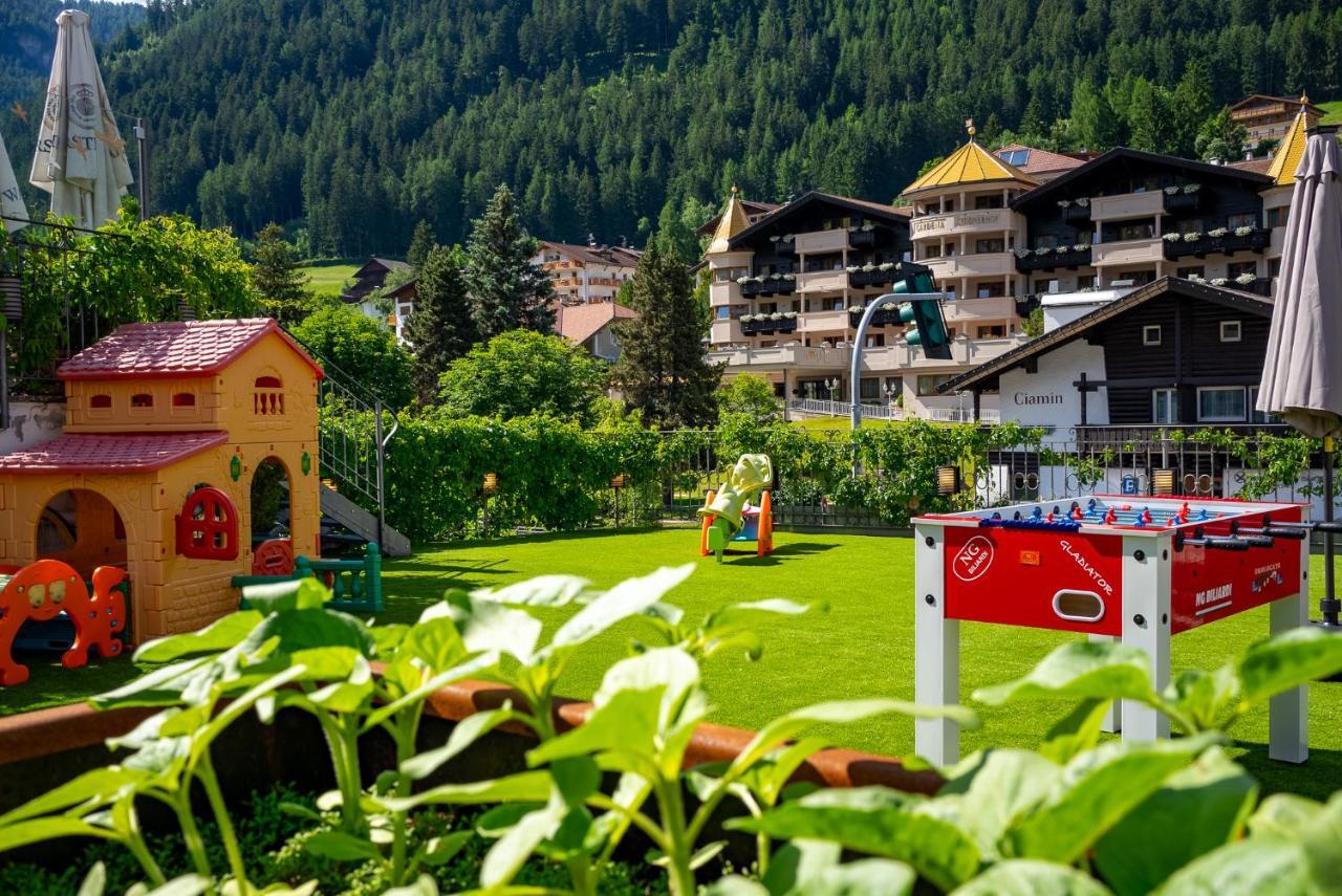 Hotel Garni Snaltnerhof Ортизей Екстериор снимка