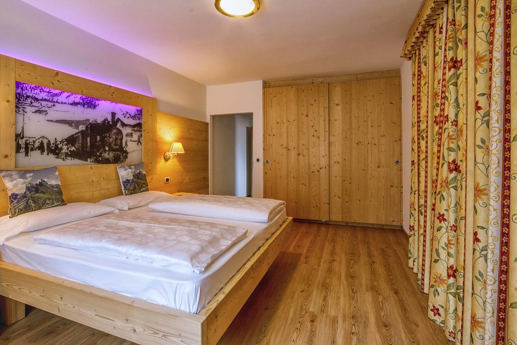 Hotel Garni Snaltnerhof Ортизей Екстериор снимка