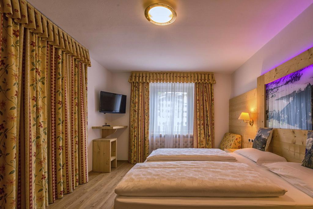Hotel Garni Snaltnerhof Ортизей Екстериор снимка