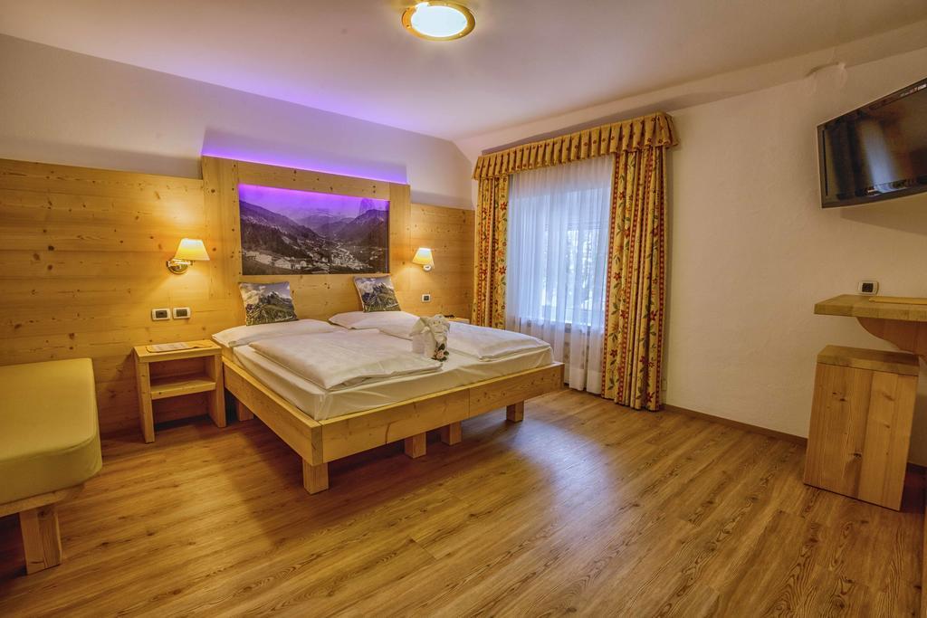 Hotel Garni Snaltnerhof Ортизей Екстериор снимка