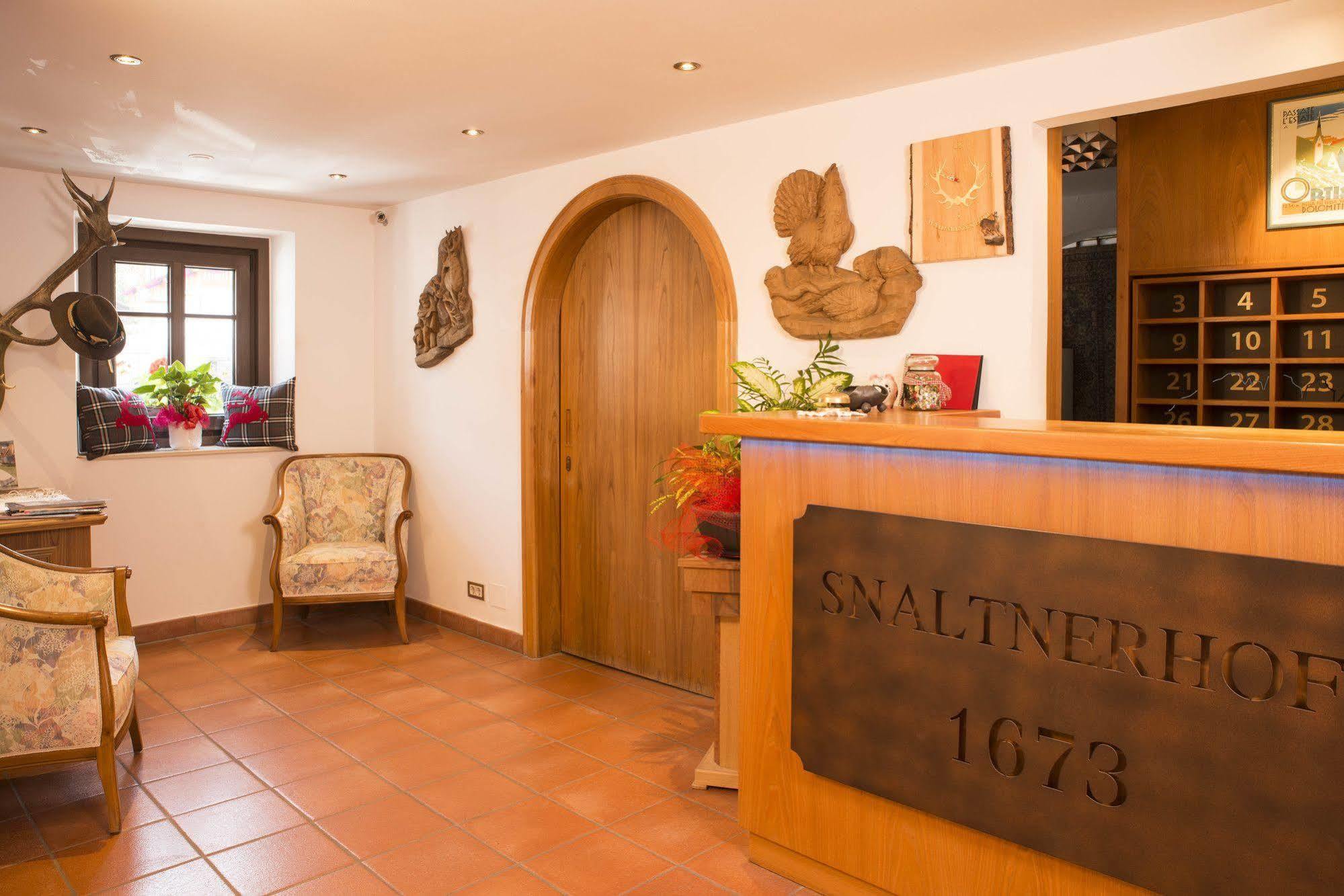 Hotel Garni Snaltnerhof Ортизей Екстериор снимка