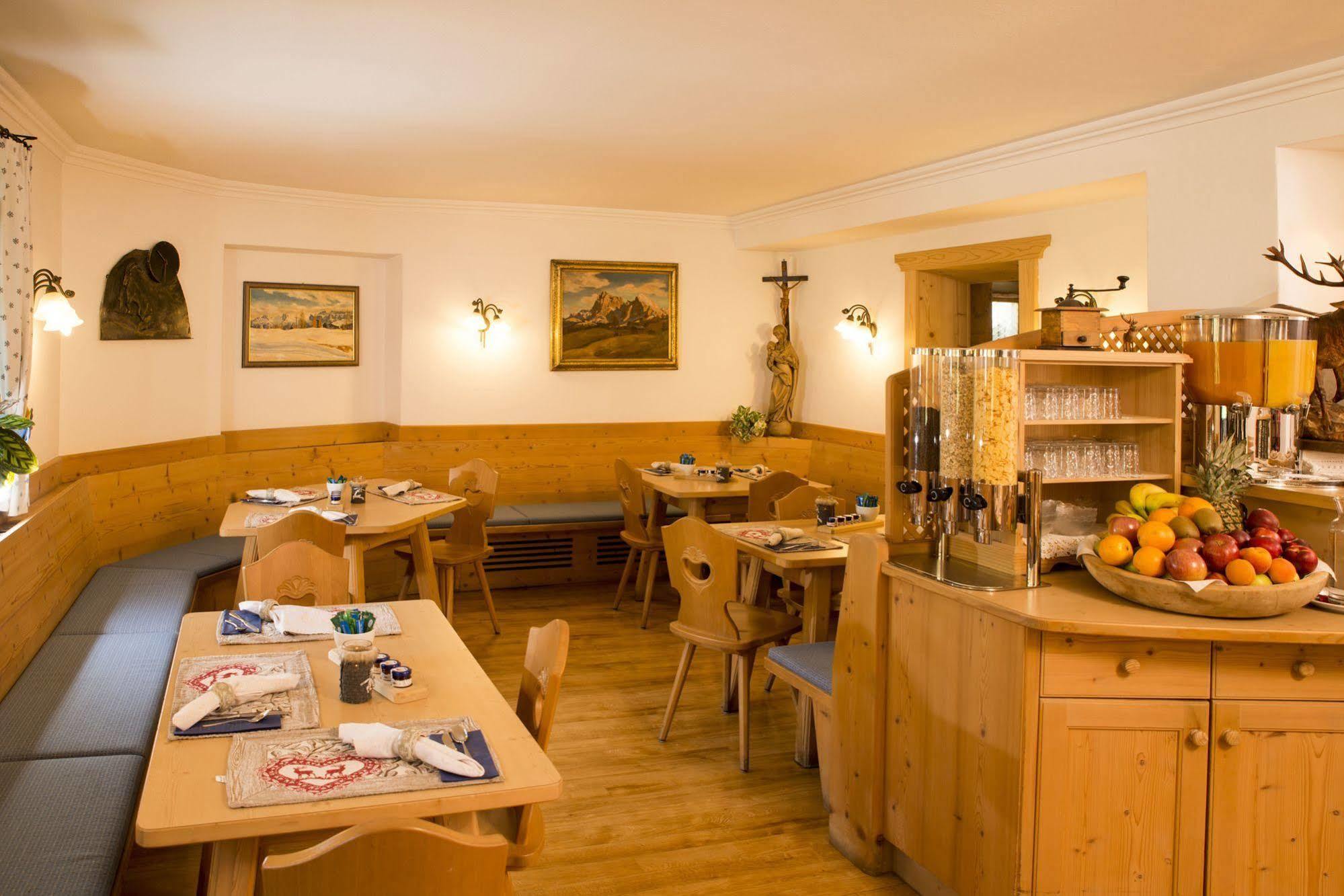 Hotel Garni Snaltnerhof Ортизей Екстериор снимка