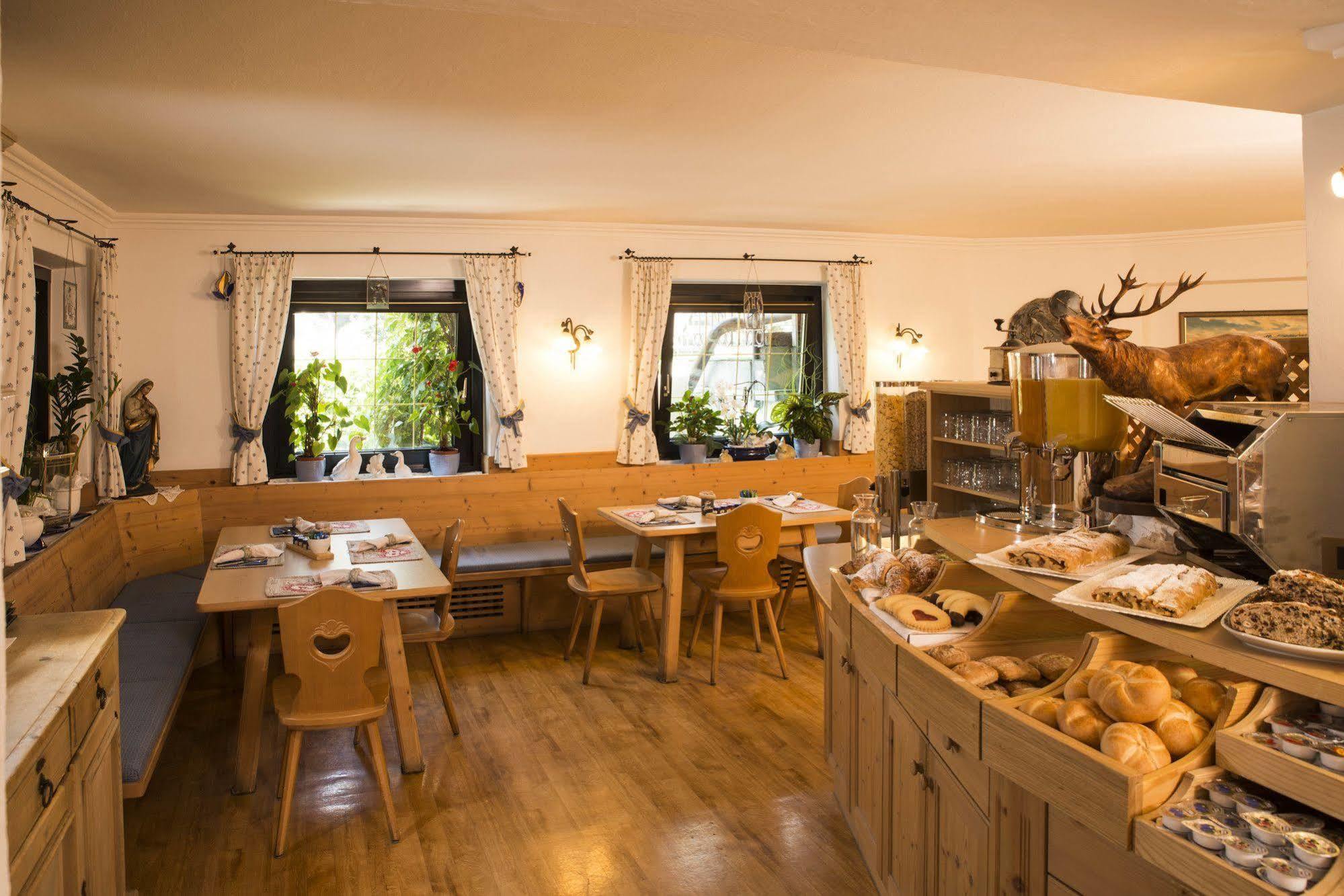 Hotel Garni Snaltnerhof Ортизей Екстериор снимка